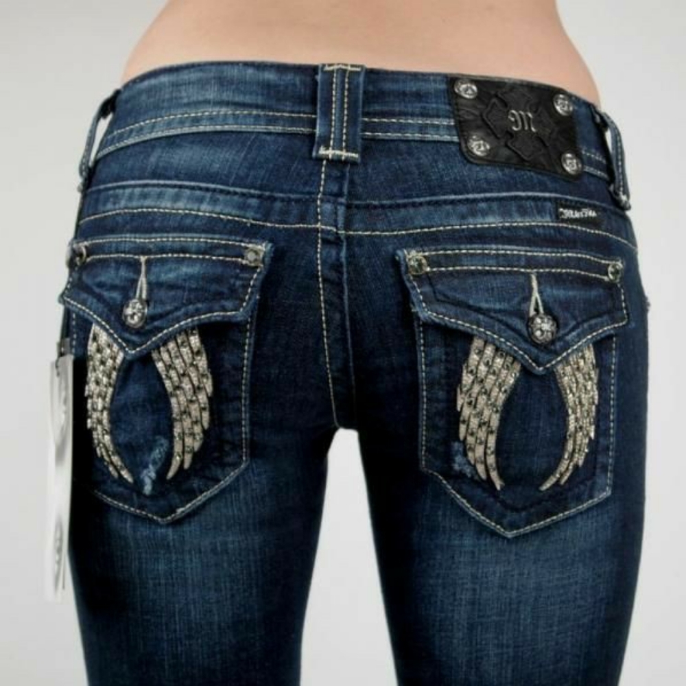 😍 Buckle BKE Miss Me Angel Wings Embellished Bootcut Jeans Dark Wash Denim 26w